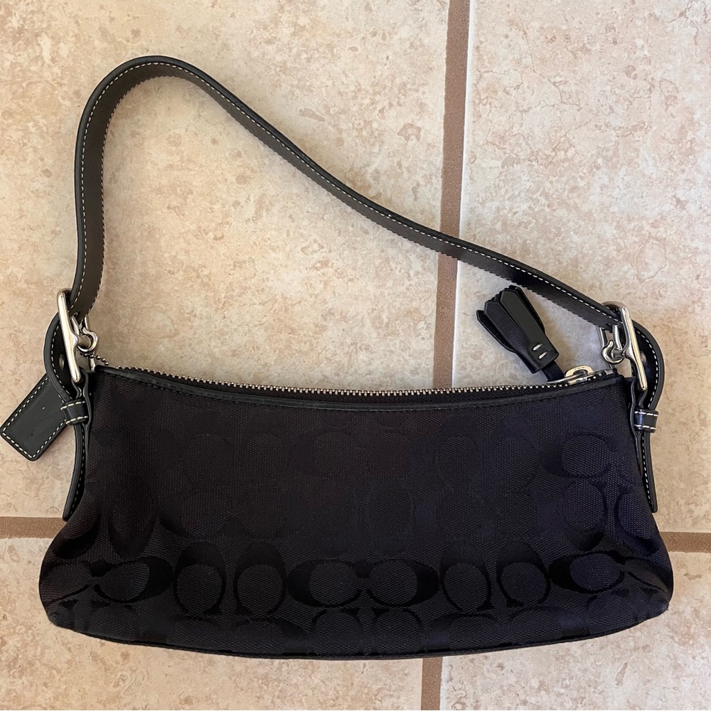 Coach Vintage Black Signature E/W Demi Bag 6371